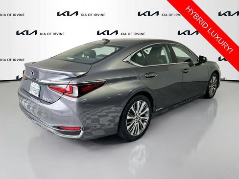 Used 2021 Lexus ES 300h w/ Premium Package FWD image 7