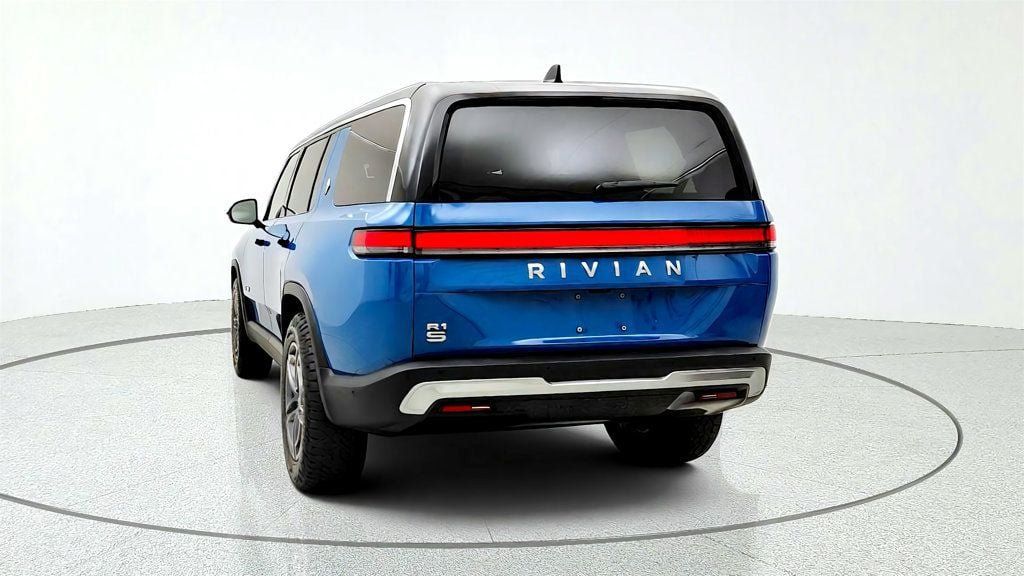 Used 2025 Rivian R1S Adventure Dual AWD/4WD image 6