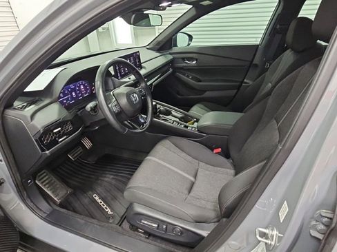 Used 2025 Honda Accord Sport image 10