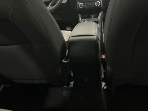 Used 2022 Ford Escape S image 25
