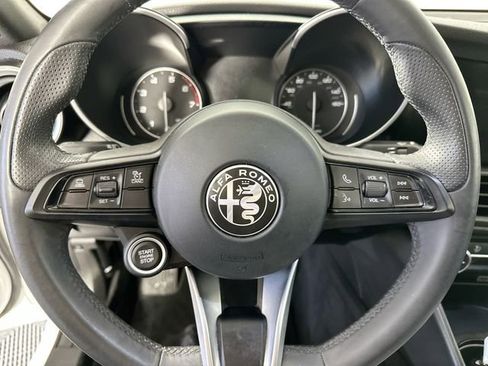 Used 2023 Alfa Romeo Giulia Ti image 22