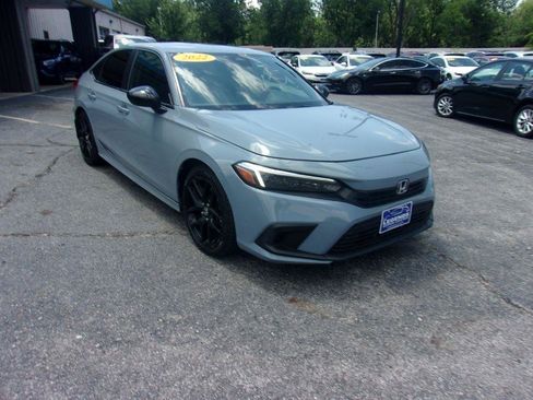 Used 2023 Honda Civic Sport image 3