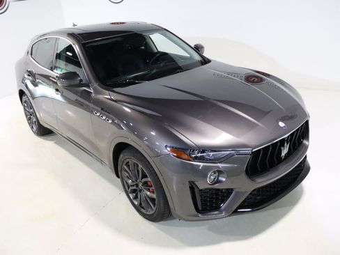 Used 2022 Maserati Levante Modena AWD/4WD image 26