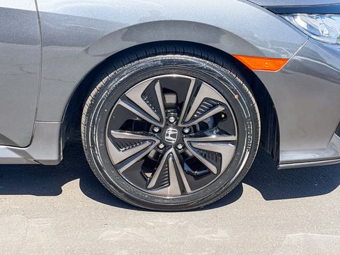 Used 2019 Honda Civic EX image 9