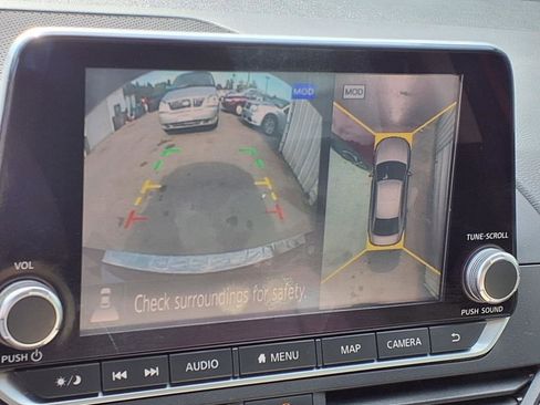 Used 2021 Nissan Altima 2.5 Platinum image 9