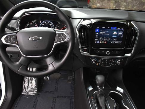 Used 2023 Chevrolet Traverse Premier w/ Redline Edition image 14