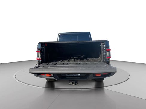 Used 2022 Jeep Gladiator Mojave w/ Cold Weather Group image 11