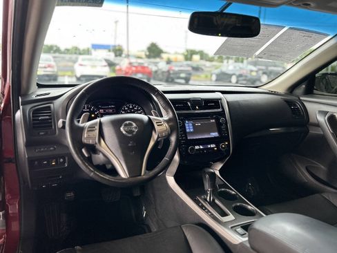 Used 2015 Nissan Altima 3.5 SL FWD image 39