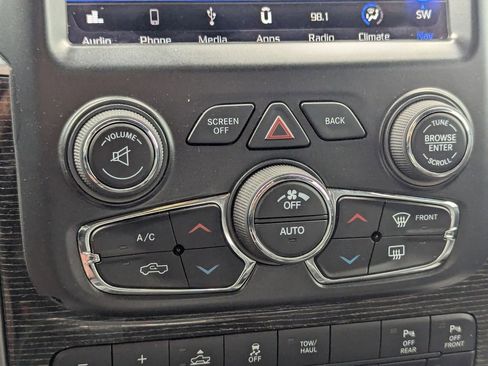 Used 2018 RAM 1500 Limited image 18