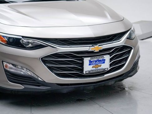 Used 2023 Chevrolet Malibu LT image 12
