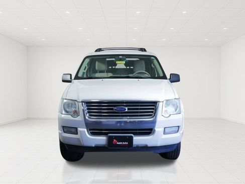 Used 2010 Ford Explorer XLT AWD/4WD image 2