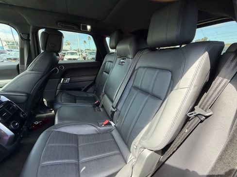 Used 2019 Land Rover Range Rover Sport HSE Dynamic AWD/4WD image 7