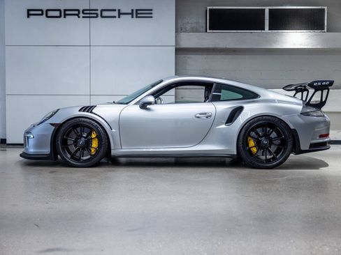 Used 2016 Porsche 911 GT3 RS RWD image 2