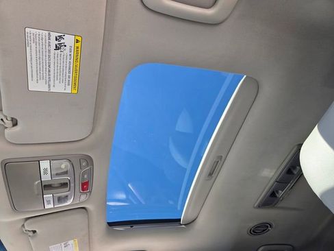 Used 2023 Kia Telluride EX w/ EX Captain's Chair Package image 20