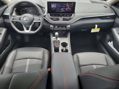 New 2026 Nissan Altima 2.5 SR w/ SR Midnight Edition Package FWD image 15