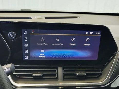 New 2026 Chevrolet Trax RS w/ Driver Confidence Package image 18