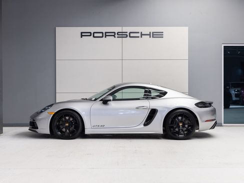 Certified 2022 Porsche 718 Cayman GTS RWD image 2