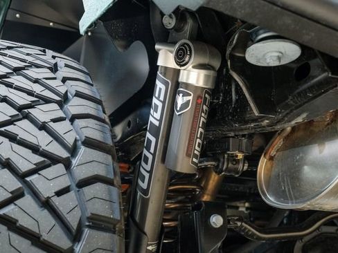 Used 2025 Jeep Wrangler Unlimited Rubicon w/ Technology Group image 57