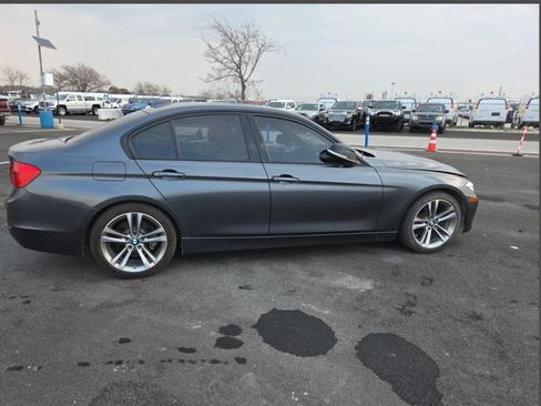 Used 2012 BMW 328i Sedan image 2