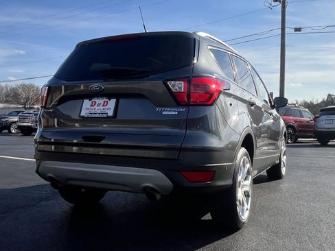 Used 2019 Ford Escape Titanium image 25