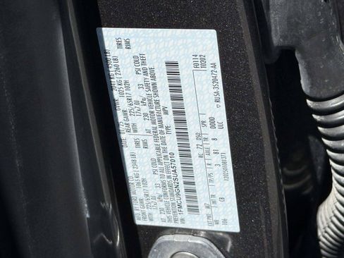Used 2025 Ford Escape Active AWD/4WD image 31