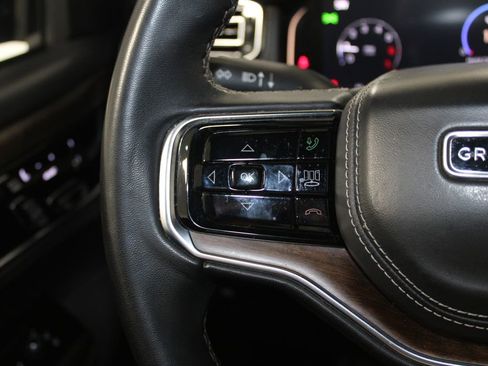 Used 2023 Jeep Grand Wagoneer L Series II image 37