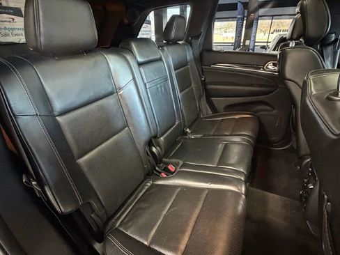 Used 2016 Jeep Grand Cherokee Overland image 12