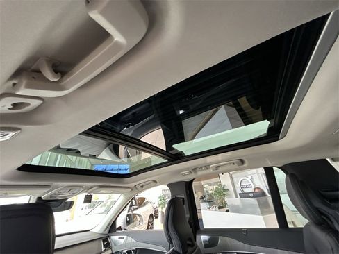 Certified 2025 Volvo XC90 B6 Ultra w/ Protection Package Premier image 15