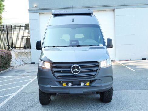 Used 2025 Mercedes-Benz Sprinter 2500 image 2