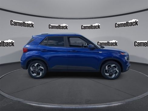 New 2025 Hyundai Venue Limited image 8
