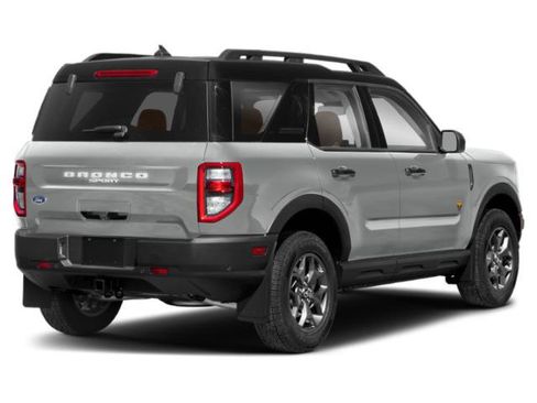Used 2022 Ford Bronco Sport Badlands w/ Premium Package image 2