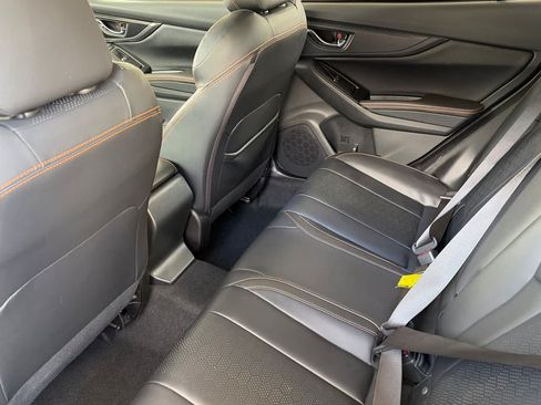 Used 2019 Subaru Crosstrek 2.0i Limited w/ Moonroof Package w/Navigation AWD/4WD image 4