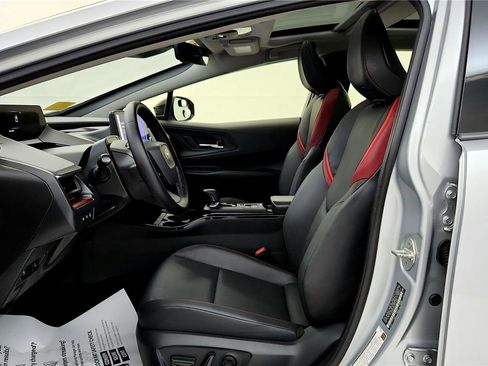 Used 2024 Toyota Prius Prime image 37