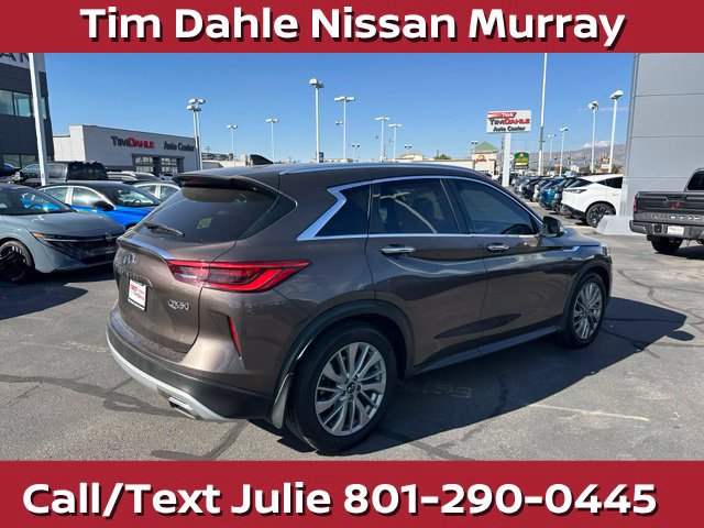 Used 2019 INFINITI QX50 Essential w/ Sensory Package AWD/4WD image 12