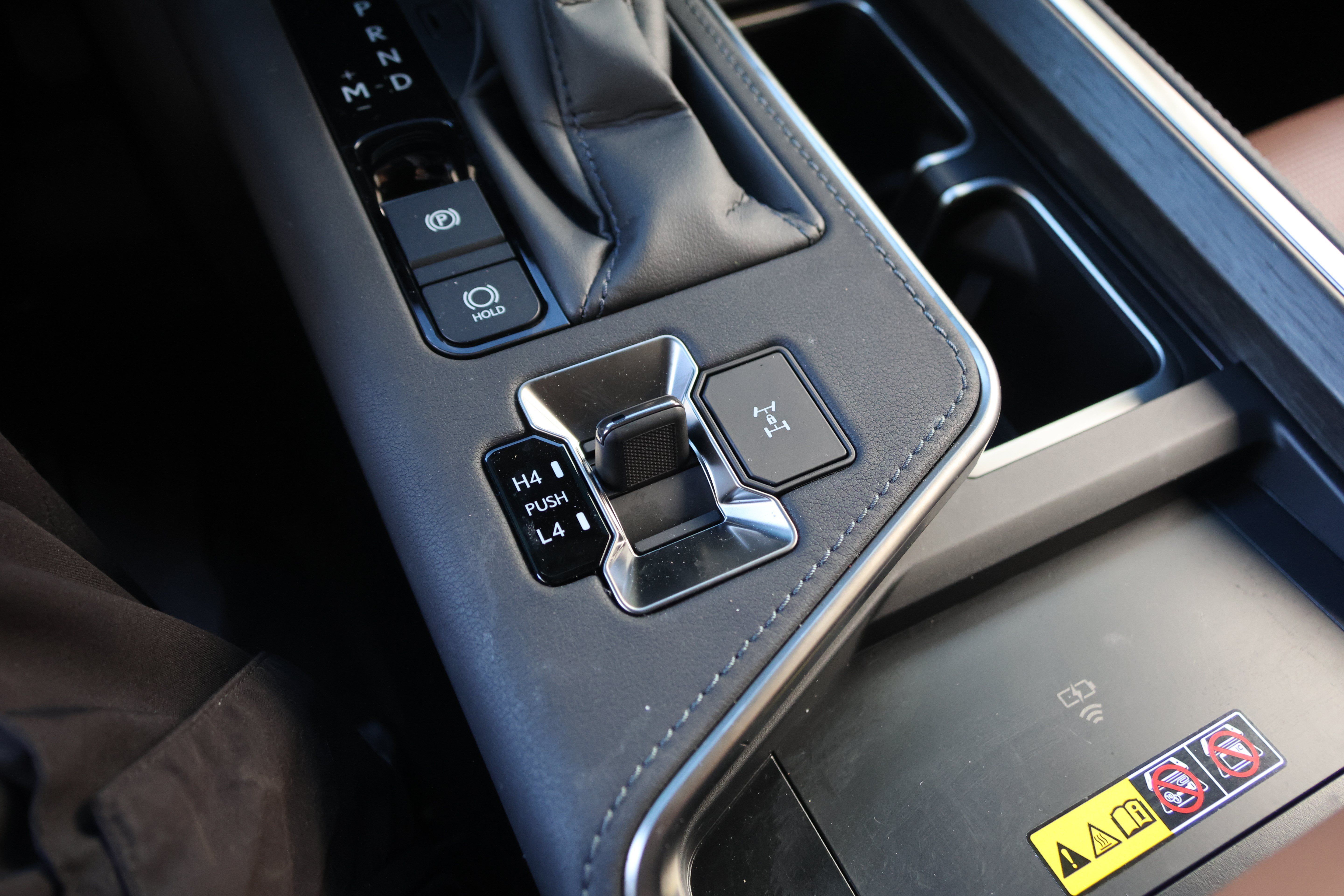 Used 2026 Lexus GX 550 w/ Accessory Package (2T) AWD/4WD image 28