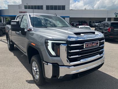 New 2026 GMC Sierra 2500 SLE