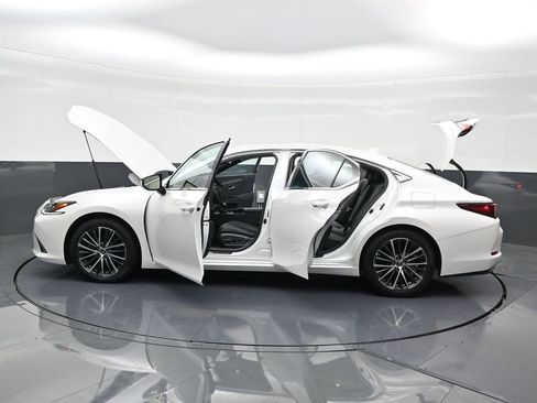 Used 2023 Lexus ES 350 w/ Premium Package image 34