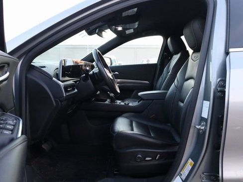 Used 2024 Cadillac XT4 Premium Luxury image 13