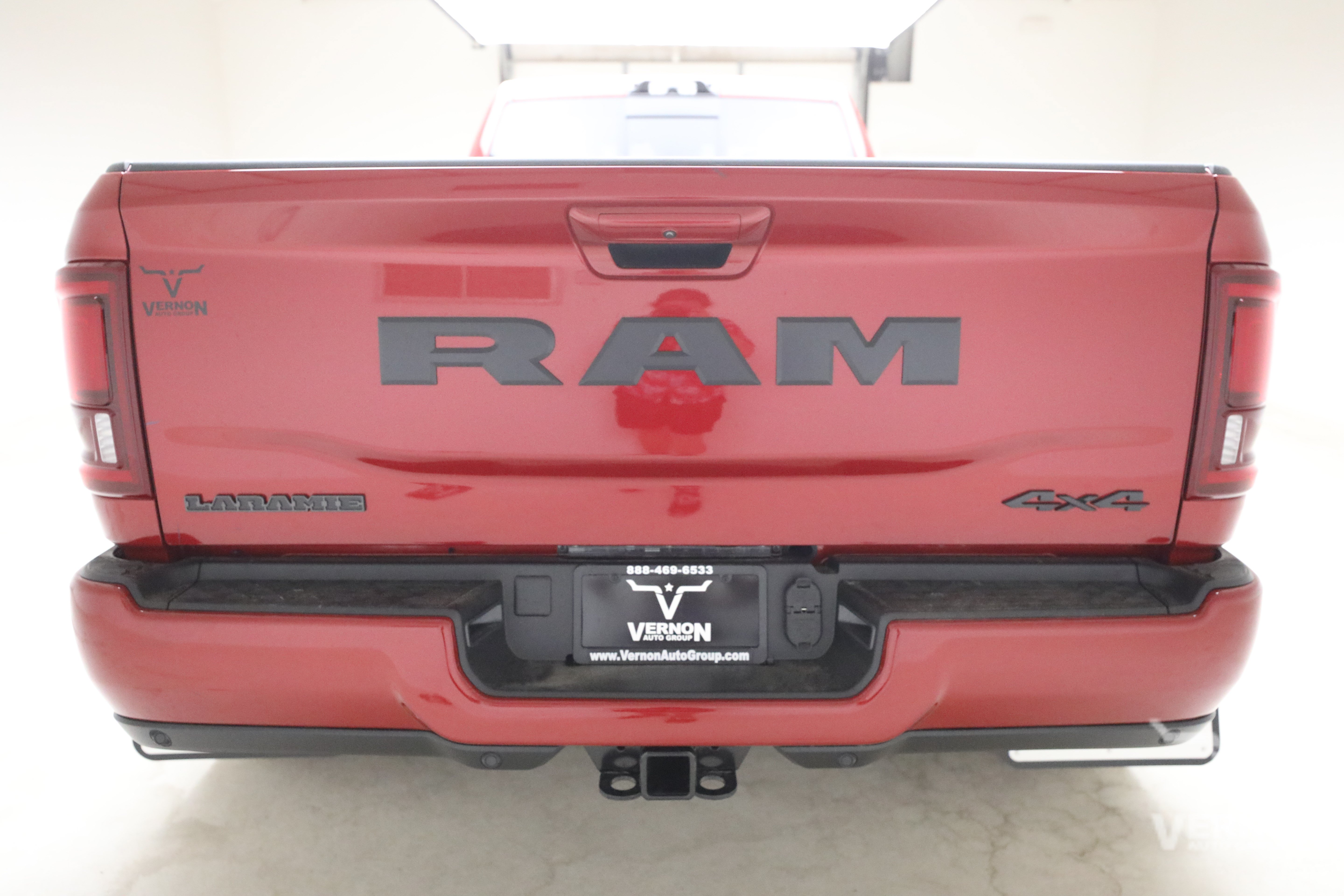 New 2026 RAM 3500 Laramie AWD/4WD image 4