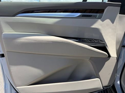 New 2026 Cadillac Escalade Platinum Sport AWD/4WD image 13