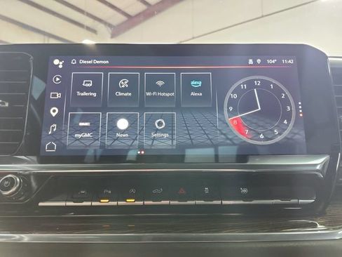 Used 2024 GMC Sierra 1500 Elevation w/ Elevation Premium Package AWD/4WD image 31