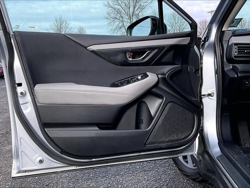 Used 2020 Subaru Outback Premium image 20