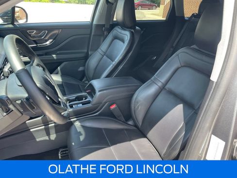 Certified 2022 Lincoln Corsair AWD w/ Equipment Group 101A image 11
