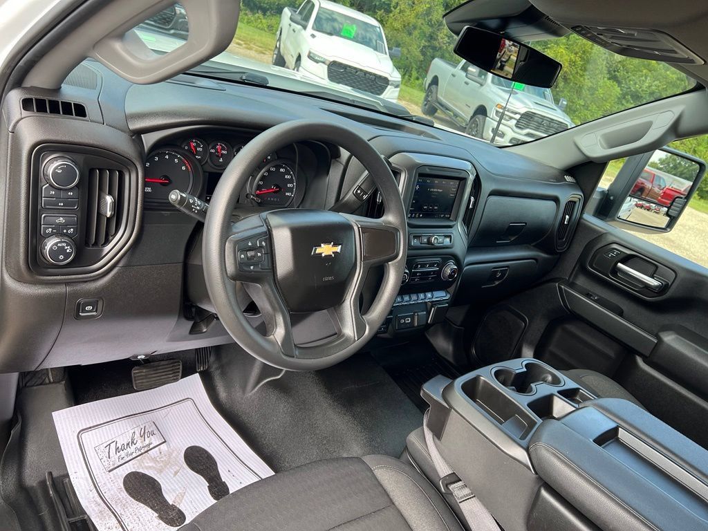 Used 2024 Chevrolet Silverado 2500 Custom w/ Custom Convenience Package AWD/4WD image 26