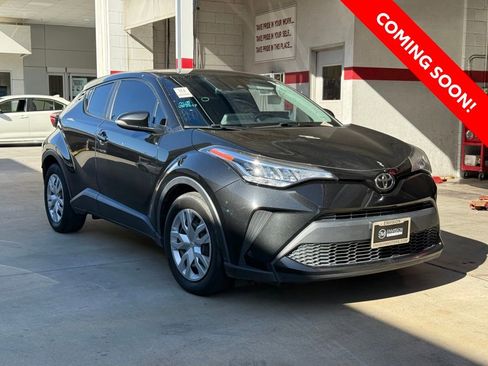 Used 2021 Toyota C-HR LE image 2