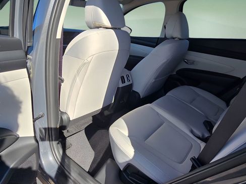 New 2026 Hyundai Tucson SEL image 15