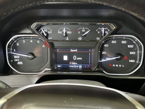 Used 2020 GMC Sierra 1500 SLT w/ SLT Premium Plus Package AWD/4WD image 28