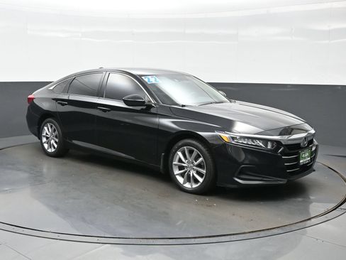 Used 2022 Honda Accord LX image 11
