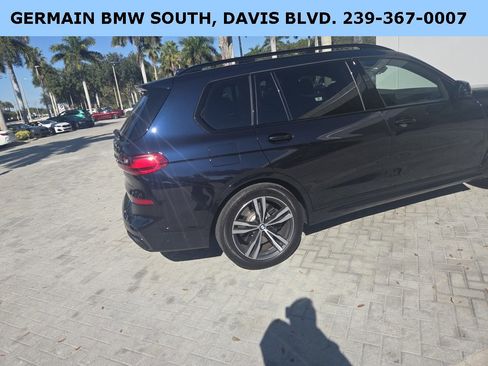 Certified 2022 BMW X7 M50i w/ Executive Package image 30