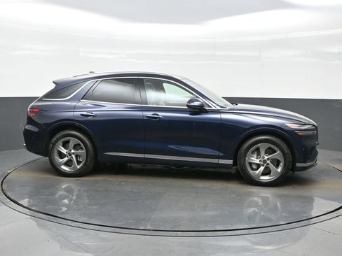 Certified 2026 Genesis GV70 2.5T Advanced image 7